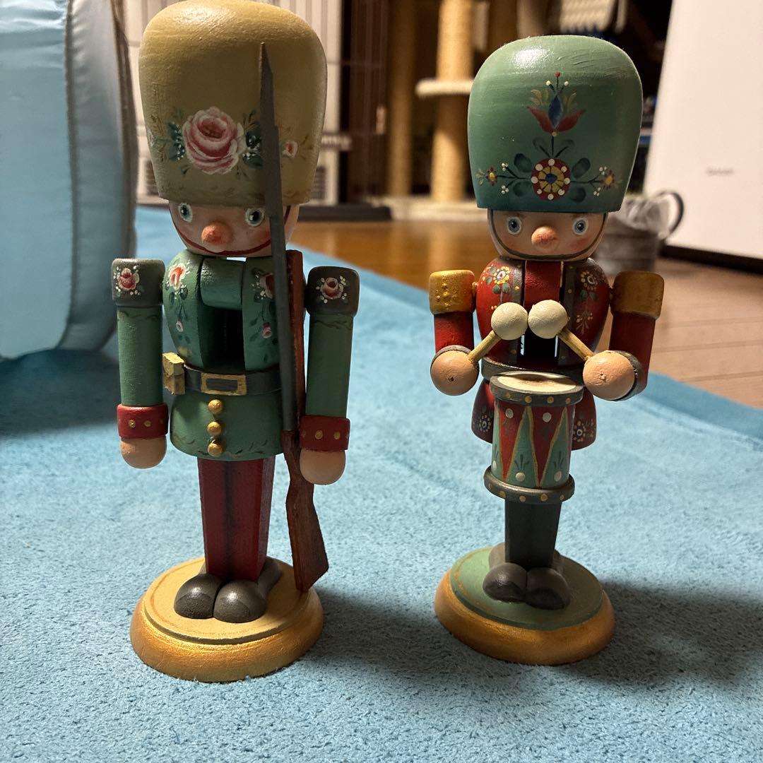 古屋加江子 木製兵士と太鼓奏者の人形セット