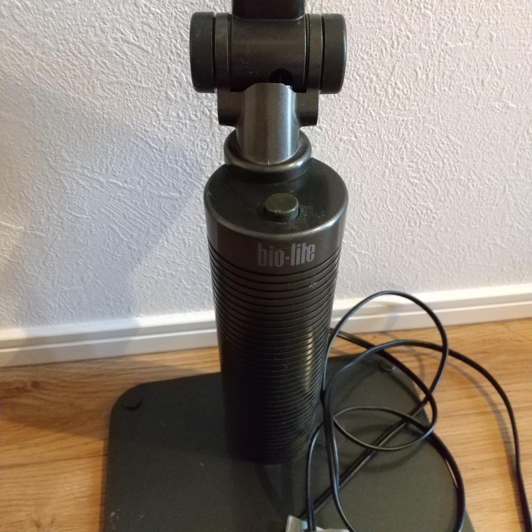 【動作確認済】バイオライト　bio-lite　ヤマギワ　ST034Bデスクライト