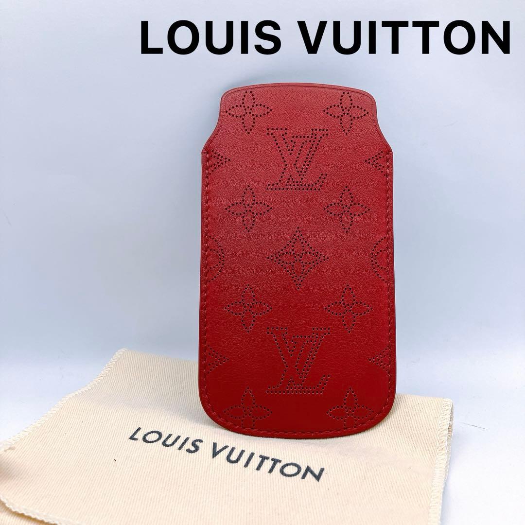 ✨極美品✨　LOUIS VUITTON ルイヴィトン　携帯ケース　レザー　赤