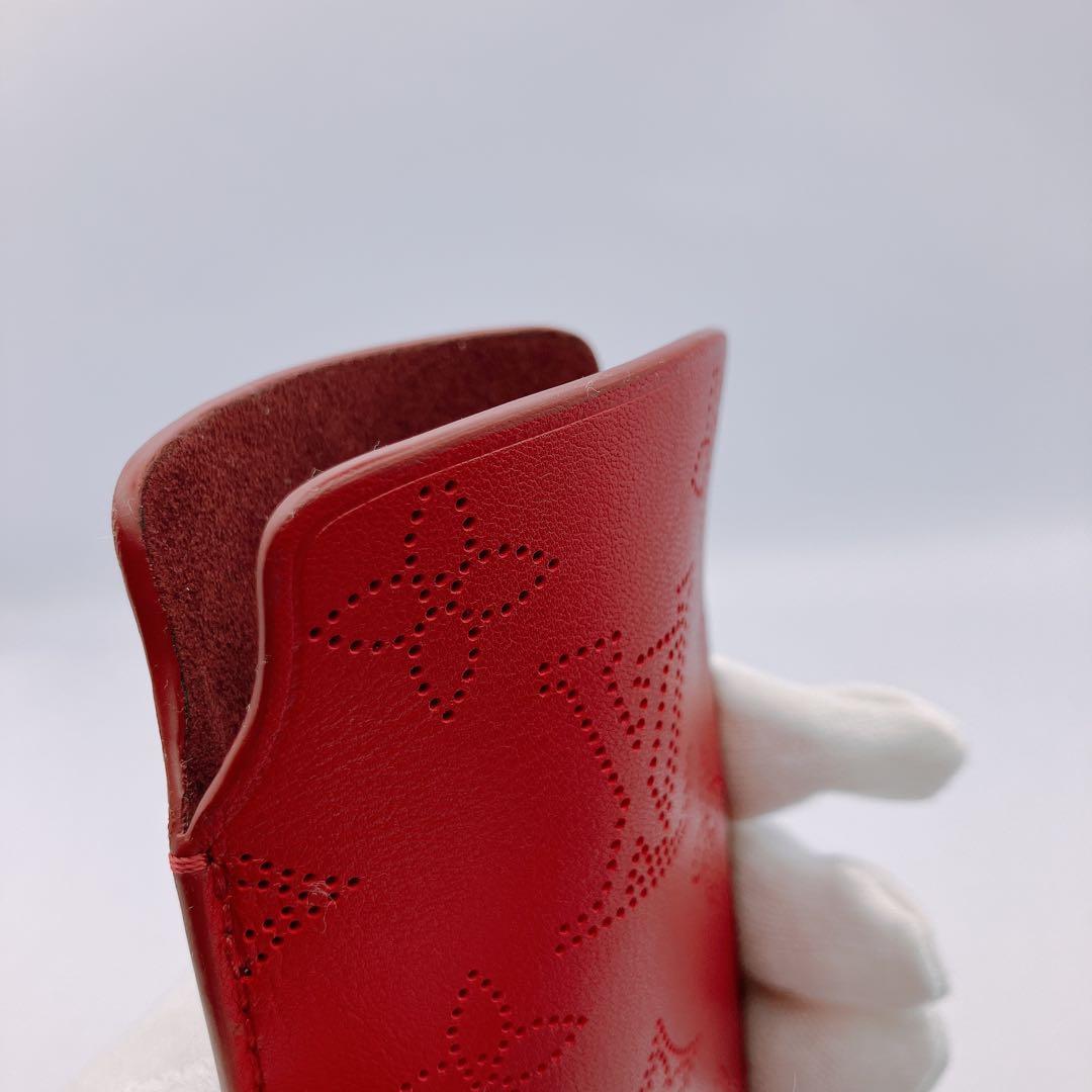 ✨極美品✨　LOUIS VUITTON ルイヴィトン　携帯ケース　レザー　赤