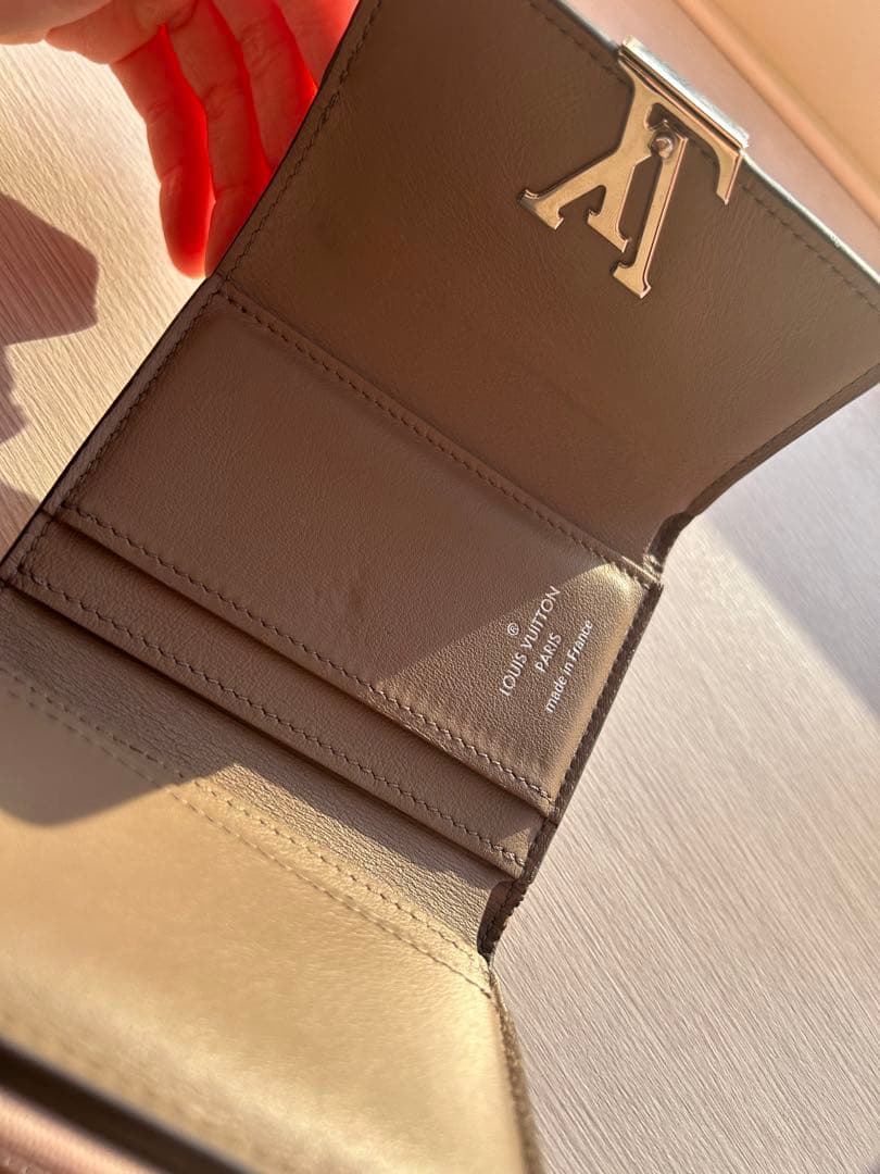 Louis Vuitton ピンク三つ折り財布