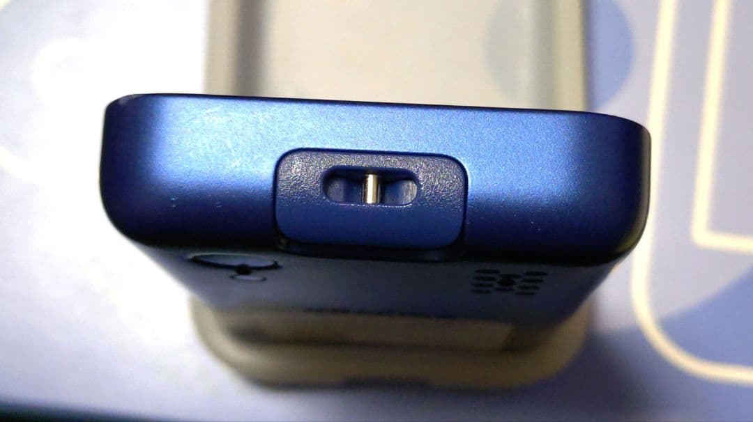 docomo KY-41C スマートフォン 本体+シリコンカバー