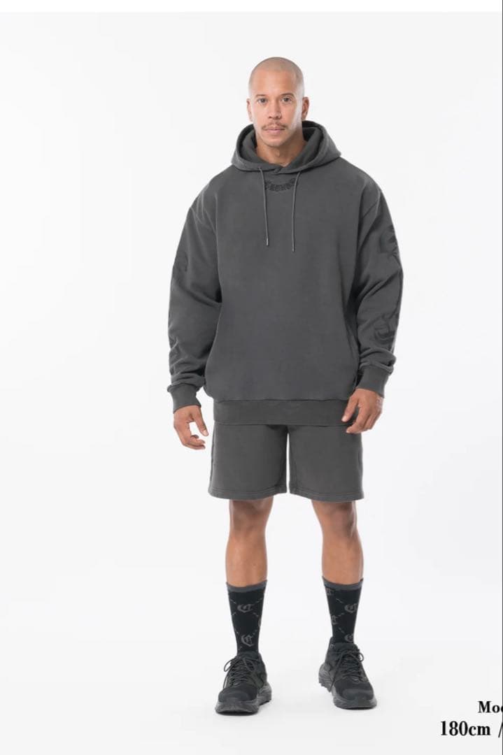 新品未使用cronos クロノス　フーディー