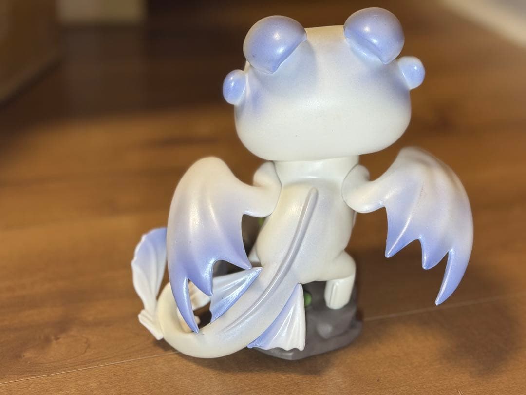 ヒックとドラゴン トゥース&ライト・フューリー フィギュア 2体セット即購入OK