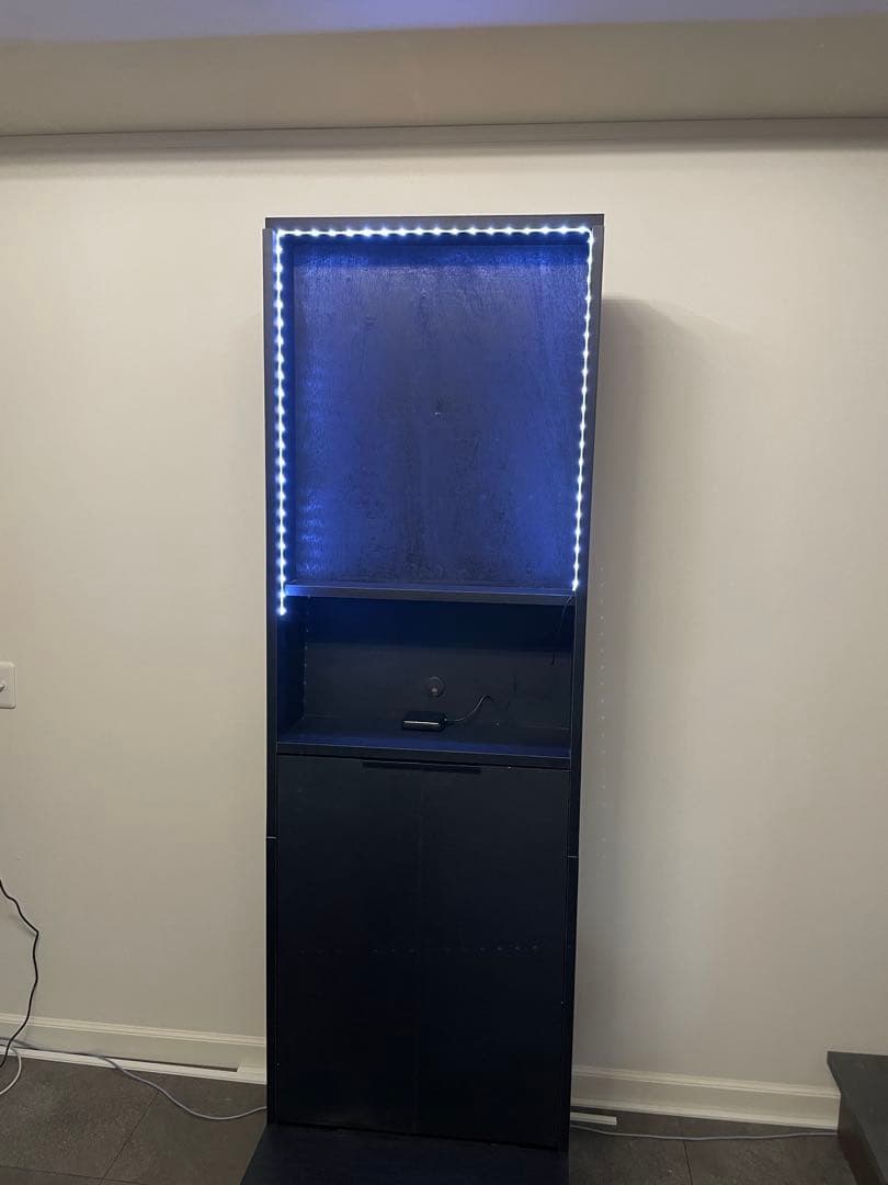 ダーツ台　収納付き【引き取り限定】