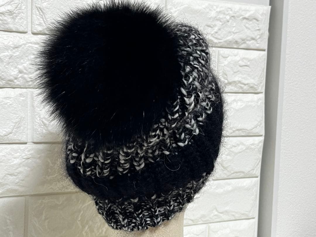 【モンクレール/MONCLER】クリーニング済✨　ビーニー　ニット帽　ポンポン付
