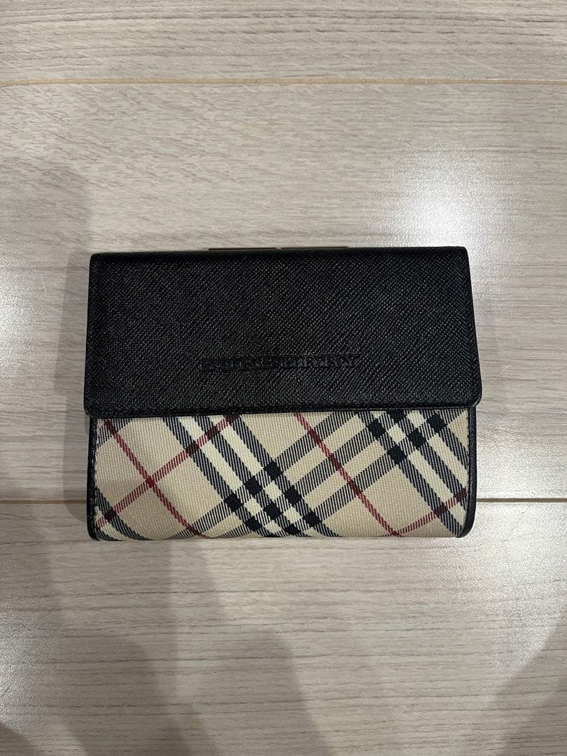 Burberry バーバリー　折り財布　三つ折り財布 ノバチェック 男女兼用