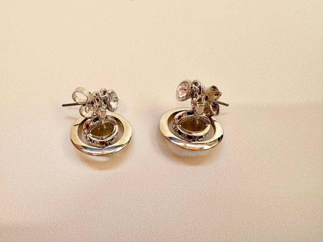 Vivienne Westwood ヴィヴィアンウエストウッドシルバー ピアス