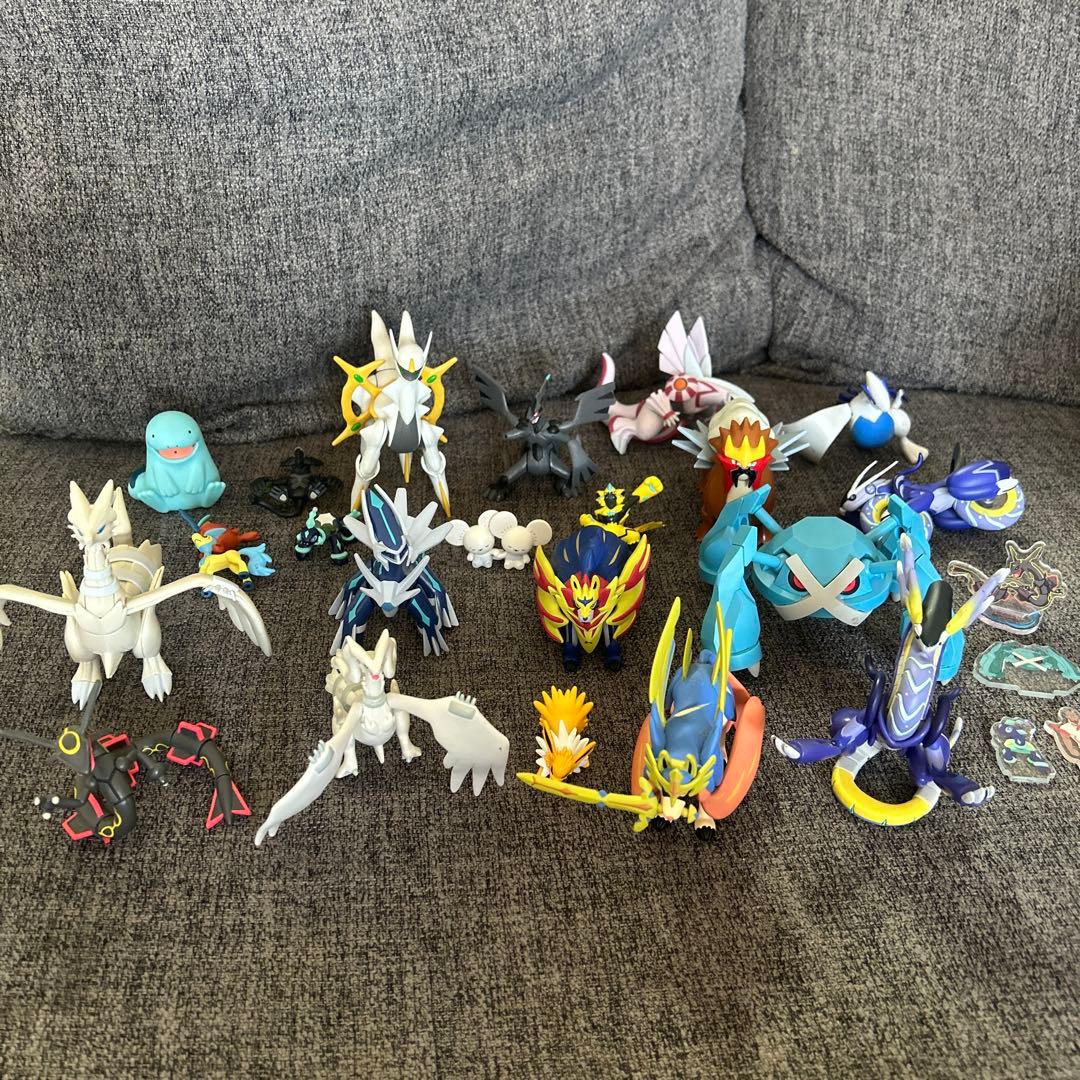 ポケモン　モンコレフィギュア等25点まとめ売り