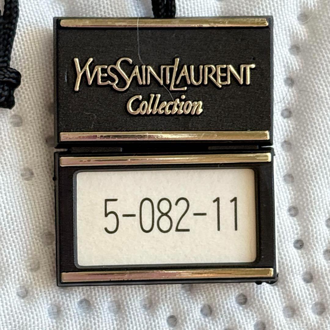 極美品 イヴサンローラン ブローチ カサンドラ ロゴ YSL ゴールド 人気