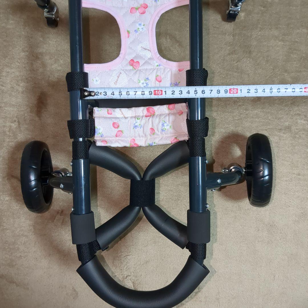 ワンちゃん4輪　リハビリ　食事補助　犬用車椅子　体制維持　犬の歩行器