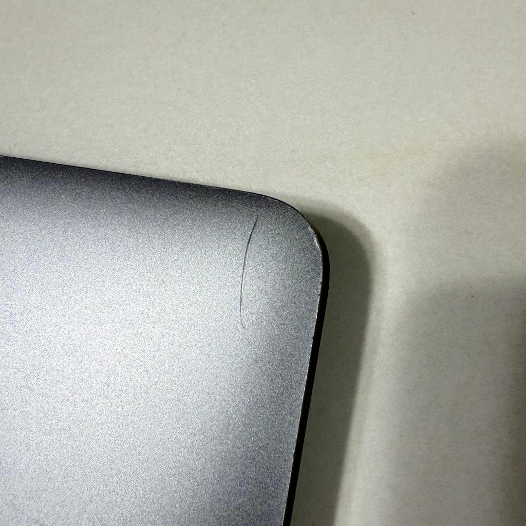 Apple MacBook Air 13インチ　2018　8GB　256GB