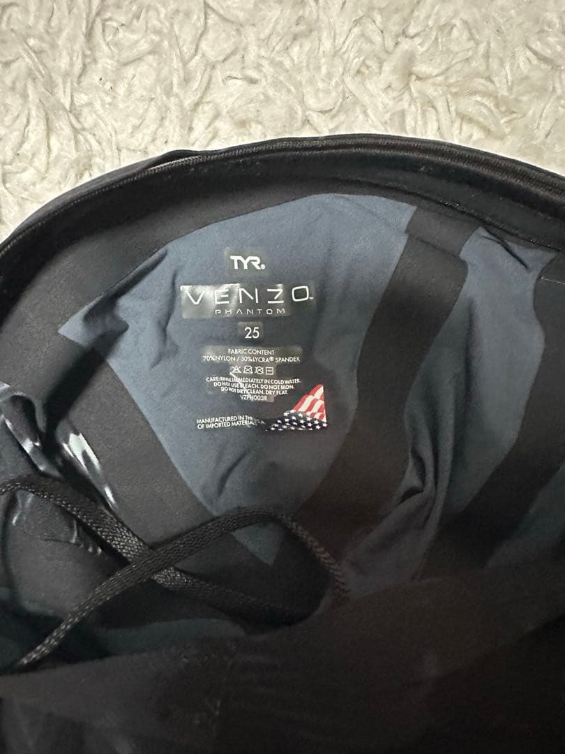新品TYR VENZO PHANTOM サイズ25 セット購入可 番号4