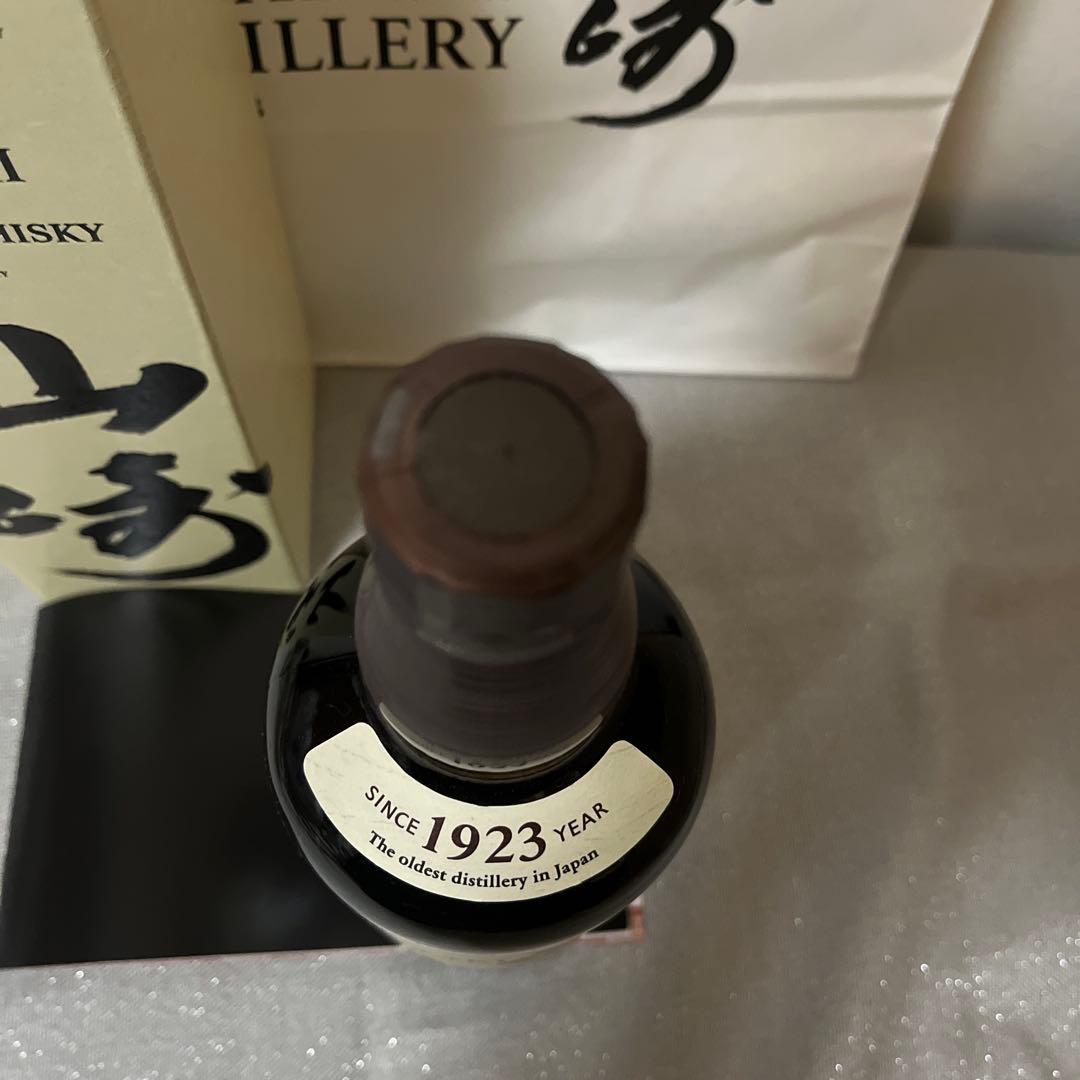 新品未開栓　サントリー ウイスキー　山﨑700ml