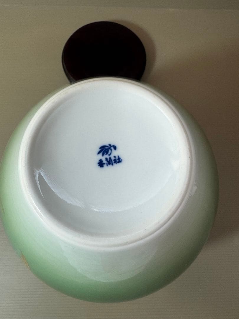 2792 香蘭社　金彩鶴文　花瓶　花台付　未使用