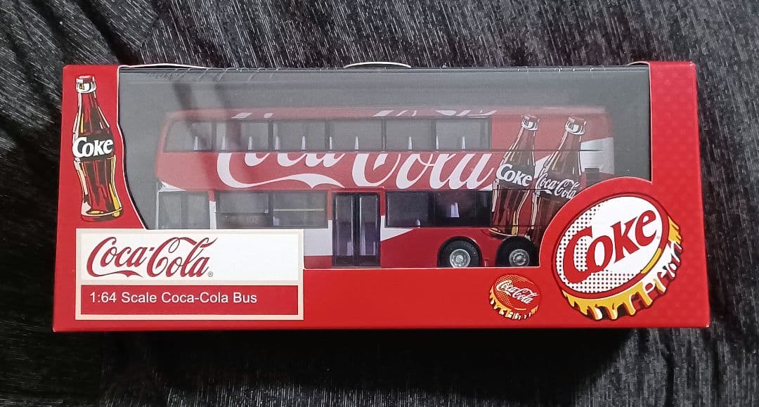 ミニカー TINY Coca-Cola Bus 1:64