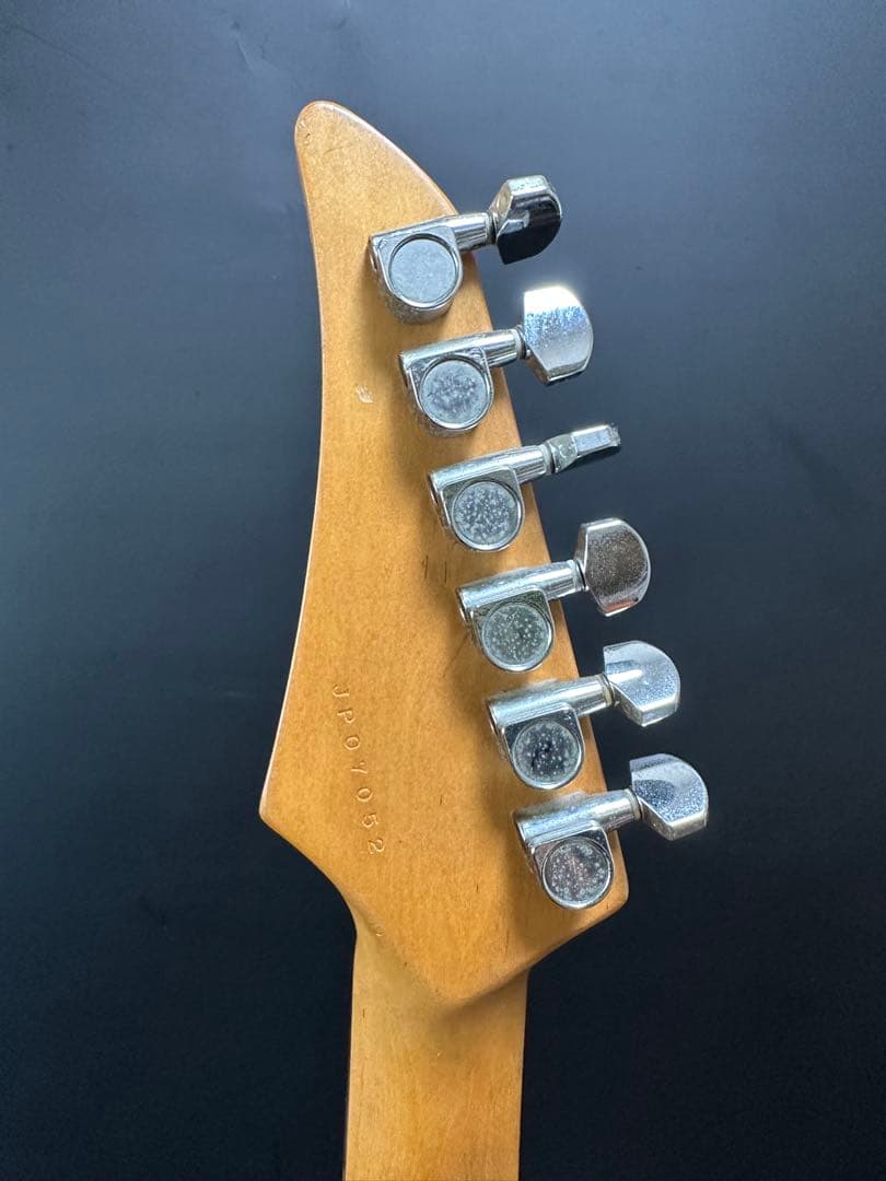 YAMAHA　ADVANCED FORM　YGX-121D　エレキギター