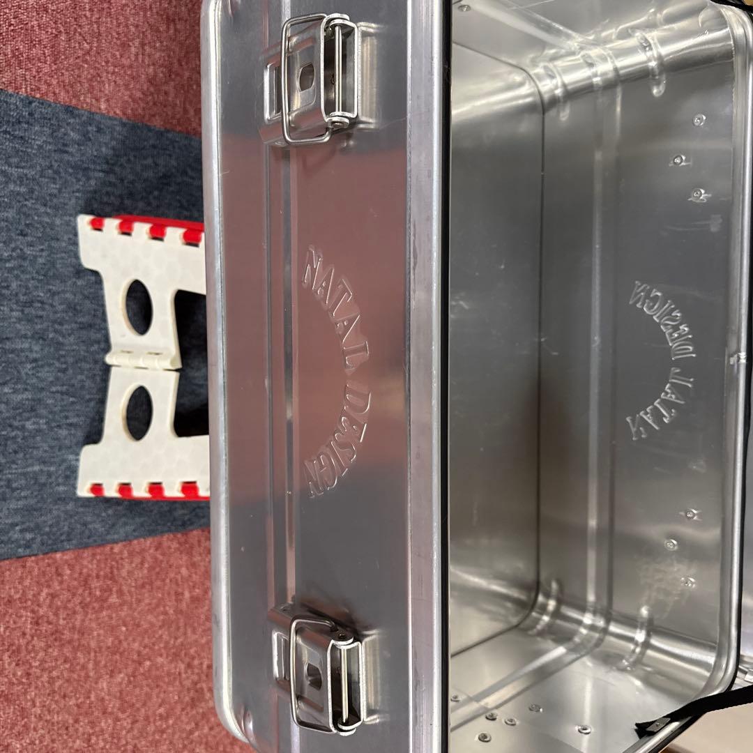 L DESIGN アルミコンテナ　アウトドアテーブル