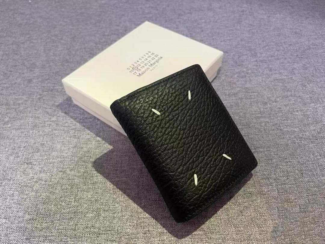 マルジェラブラック 二つ折り財布