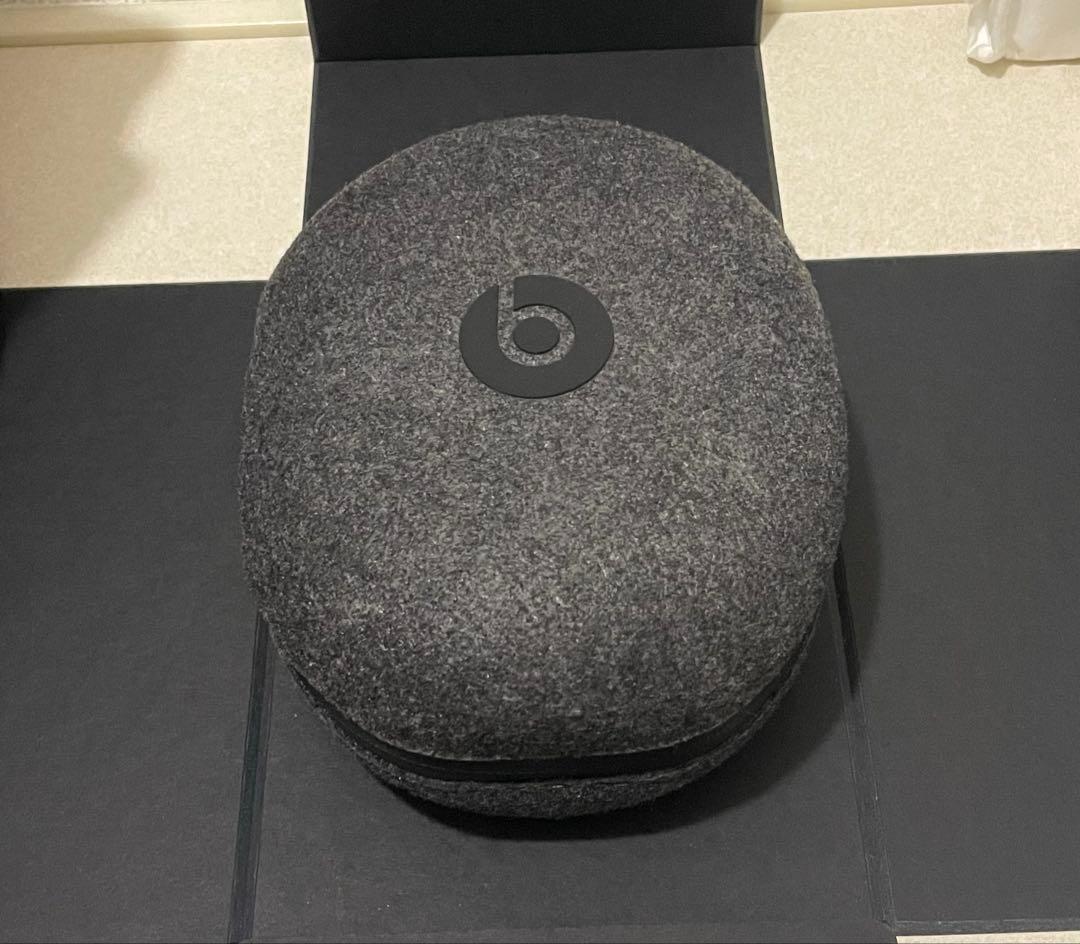 Beats SOLO PRO ワイヤレスヘッドホン