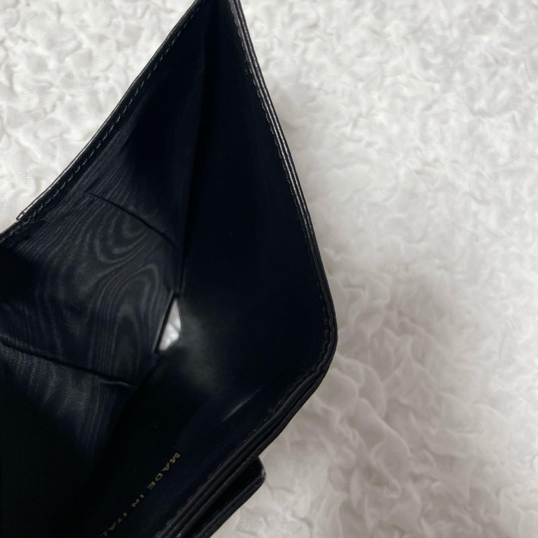 CHANEL ブラックレザー 二つ折り財布　キャビアスキン　ココマーク　本革