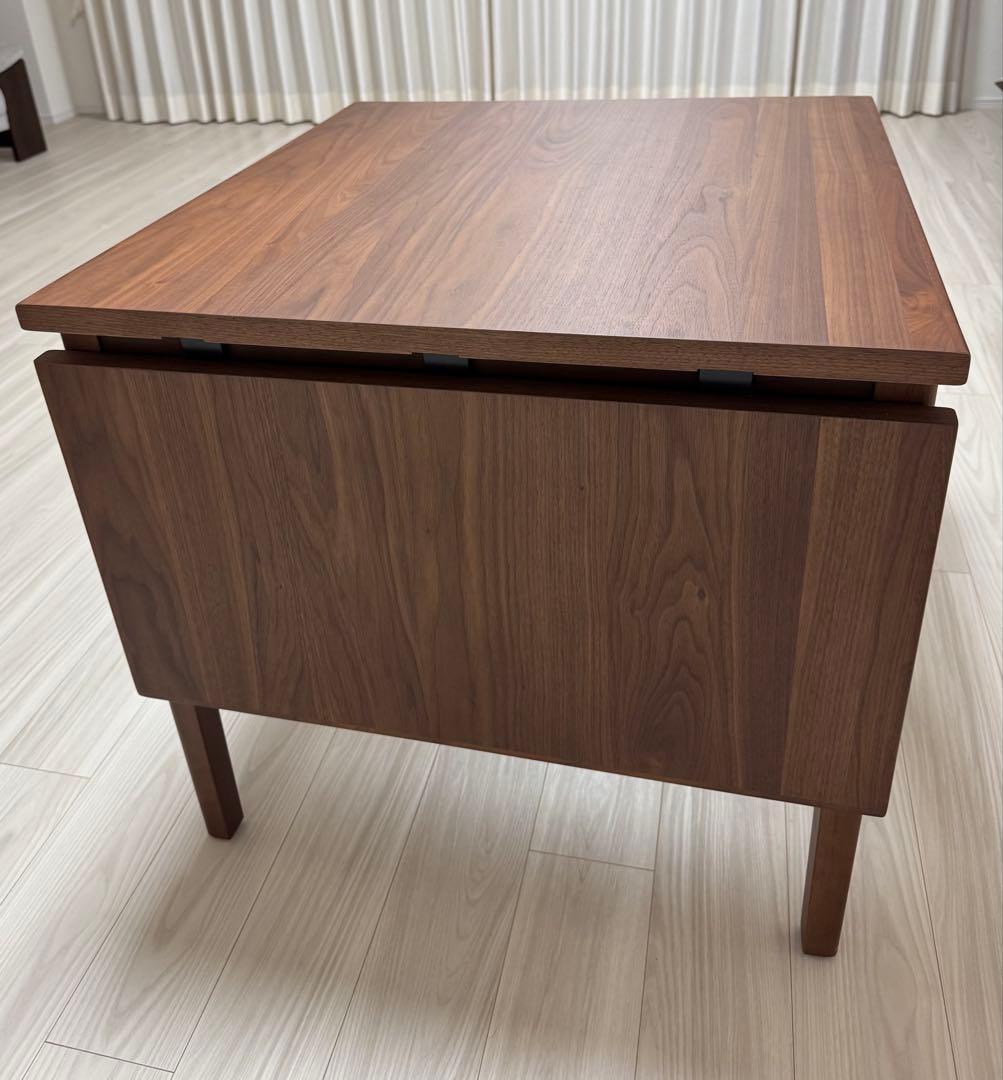 ウォルナット折りたたみ式ダイニングテーブル