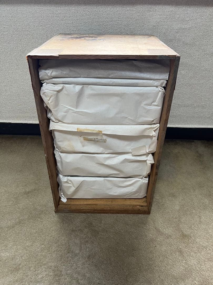 重箱 漆器 木製 蒔絵 金蒔絵 ４段重 鶴 亀 松 骨董 古美術 JAPAN