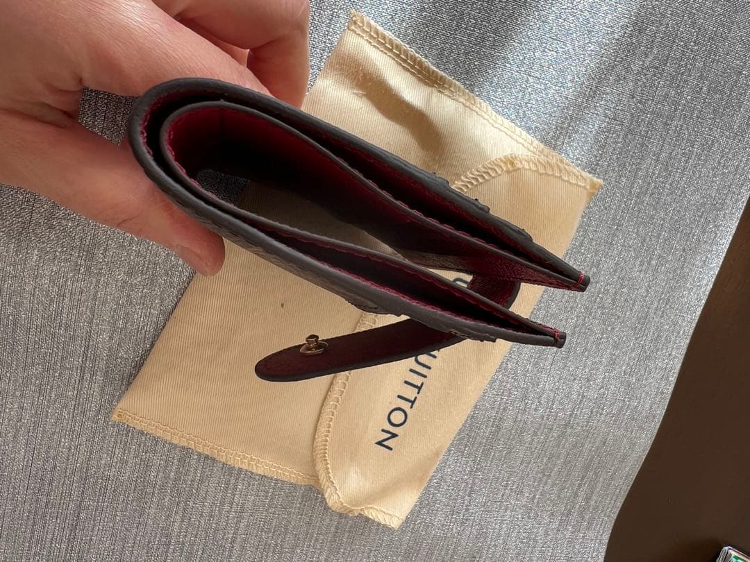 LOUIS VUITTON ルイヴィトン モノグラム 二つ折り財布