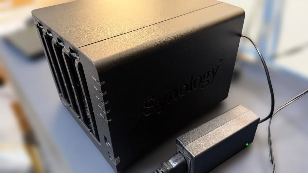 Synology DS916+ NAS 8GBメモリ DSM7.3.2対応