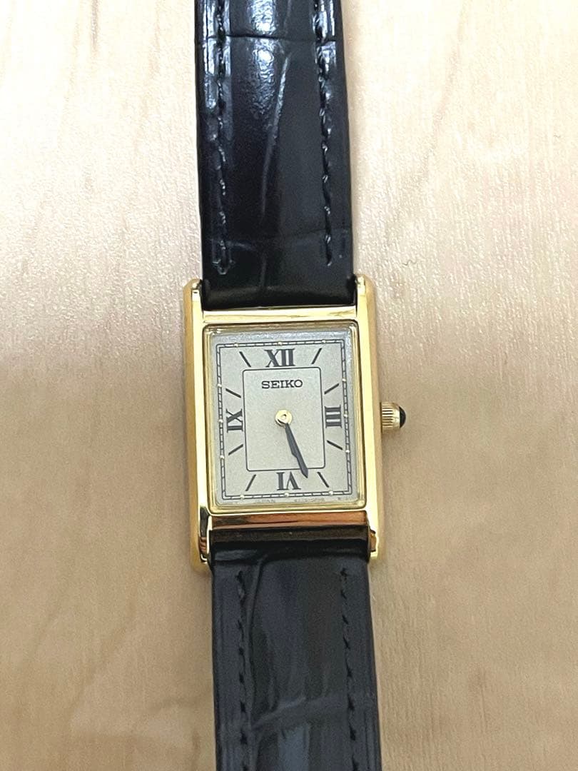 【※最終値下げ】【美品・ベルト未使用】SEIKO レディス 時計 スクエア