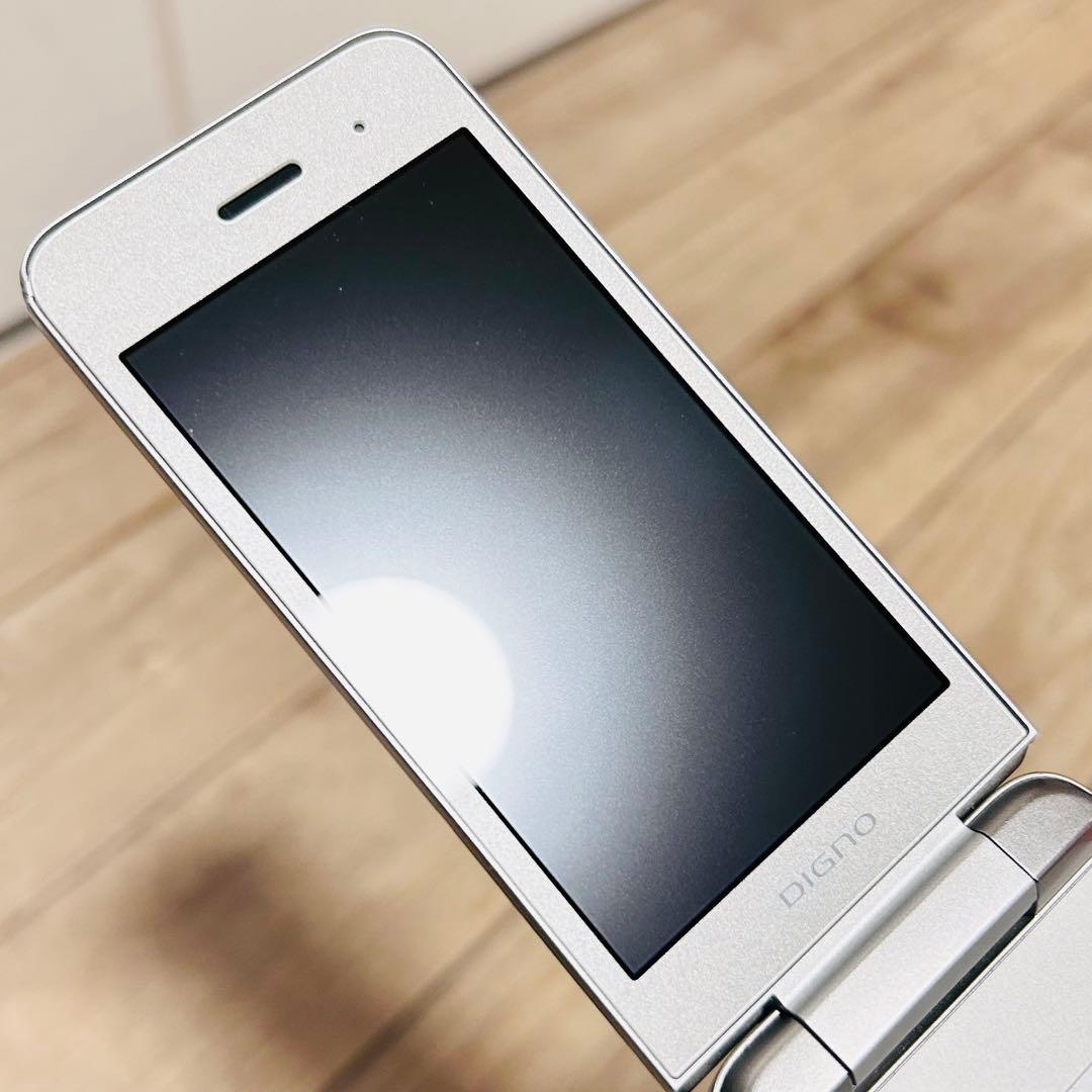 DIGNO ガラケー ワイモバイル NP903KC シルバー