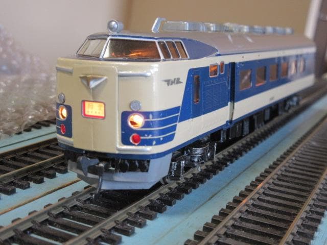 国鉄 寝台特急電車 581系 4両セット HOゲージ　（金属製・カツミ製）