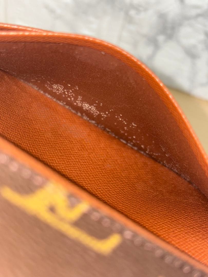 LOUIS VUITTON ルイヴィトン　折り財布　モノグラム　ユニセックス