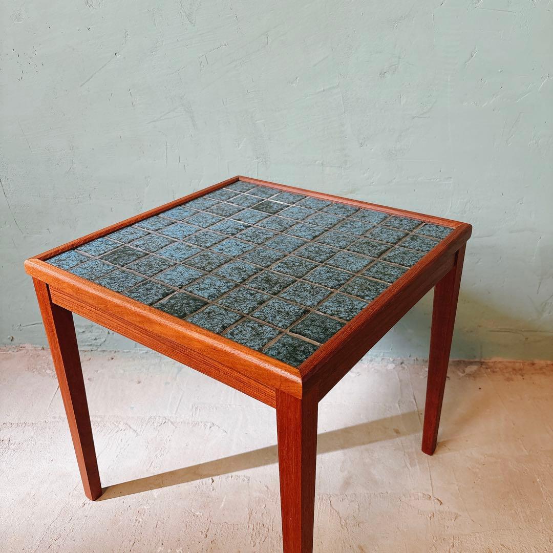 デンマーク　チーク材　タイルトップ　サイドテーブル　北欧家具　北欧ビンテージ