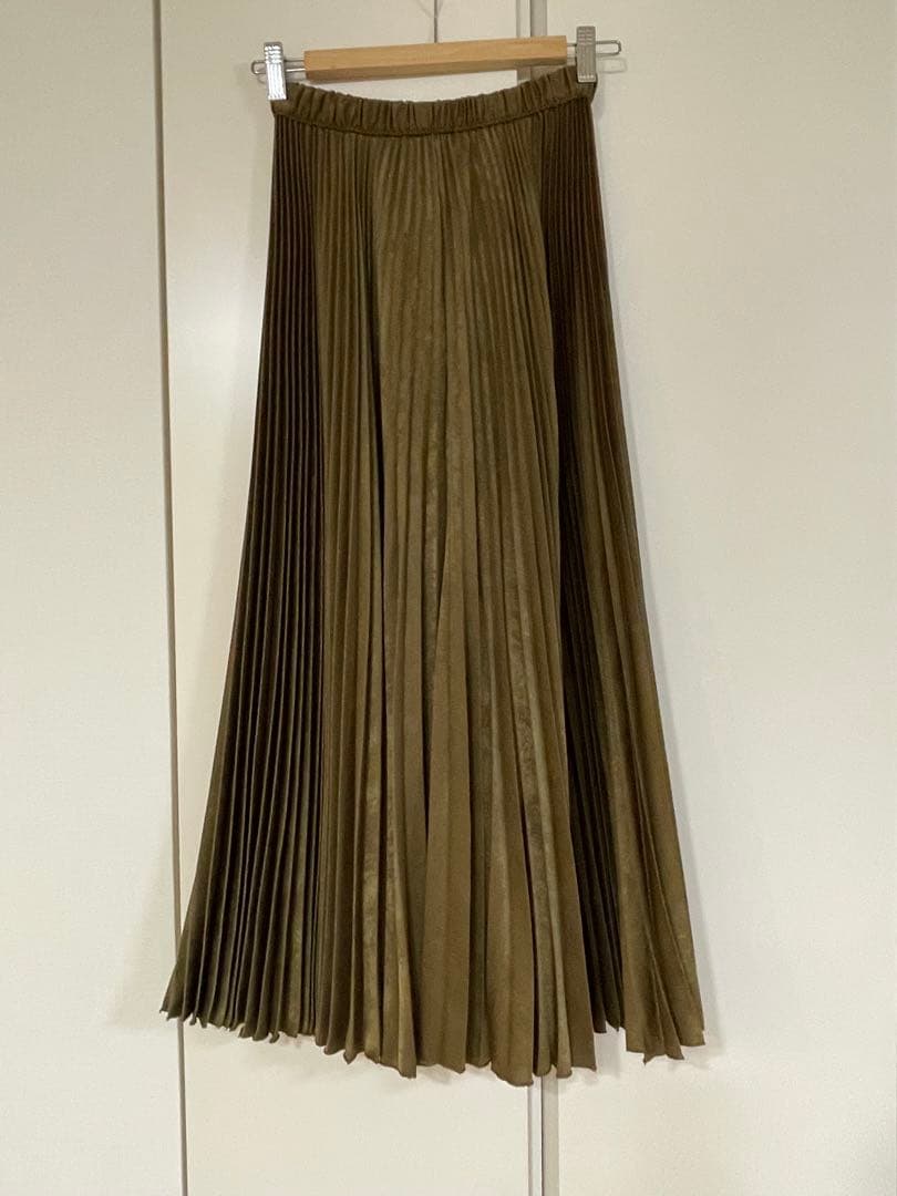 美品⭐︎Priority　美シルエット　プリーツガウチョパンツ カーキ