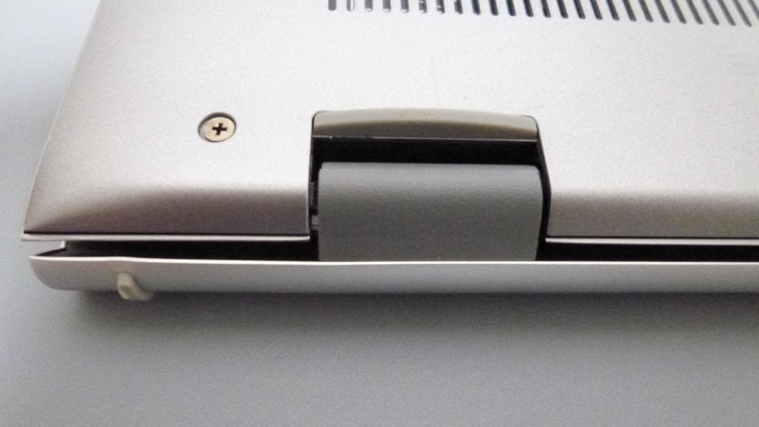 DELL　Inspiron 14 5410　ノートPC