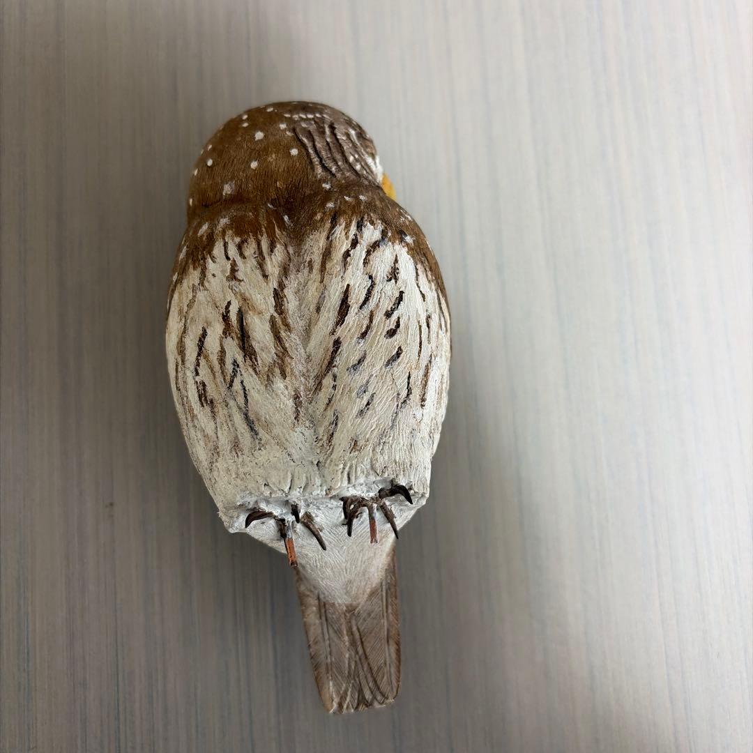スズメフクロウ　バードカービング 木彫りの野鳥　野鳥彫刻