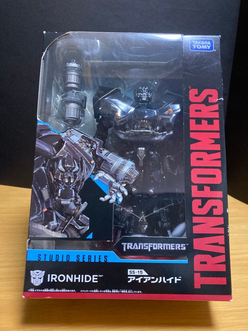 トランスフォーマースタジオシリーズ　アイアンハイドSS-16