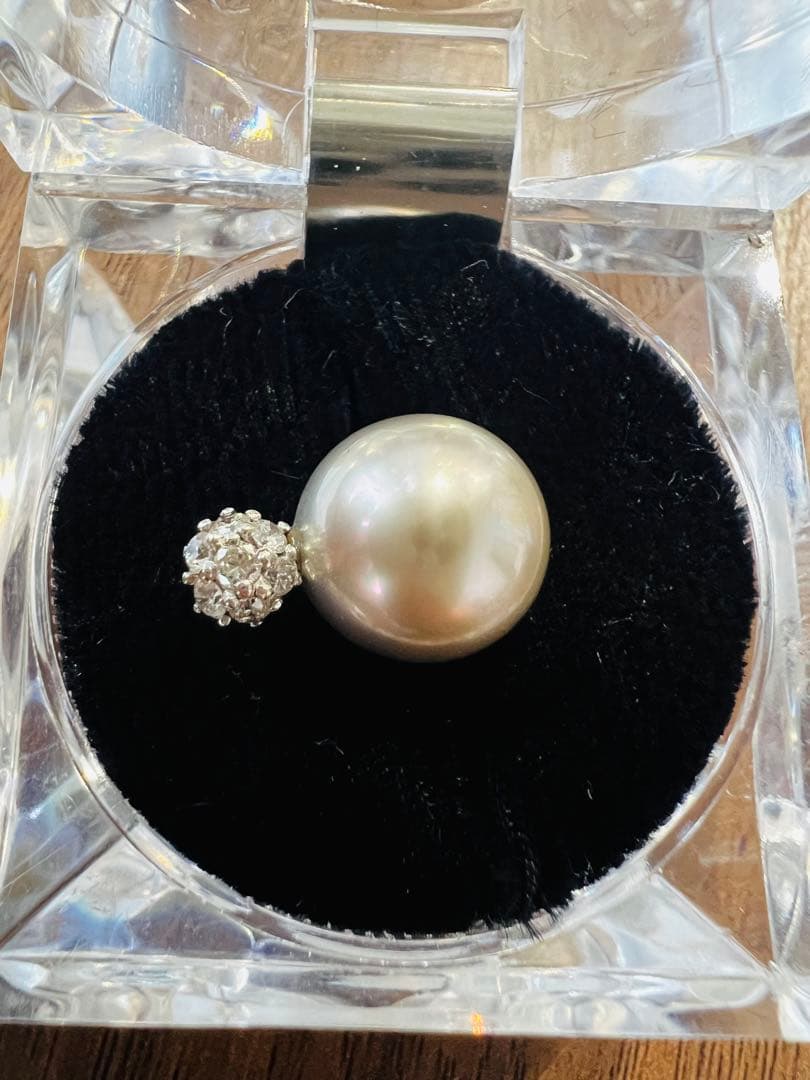 pt900 真珠 ピンブローチ ダイヤ付き