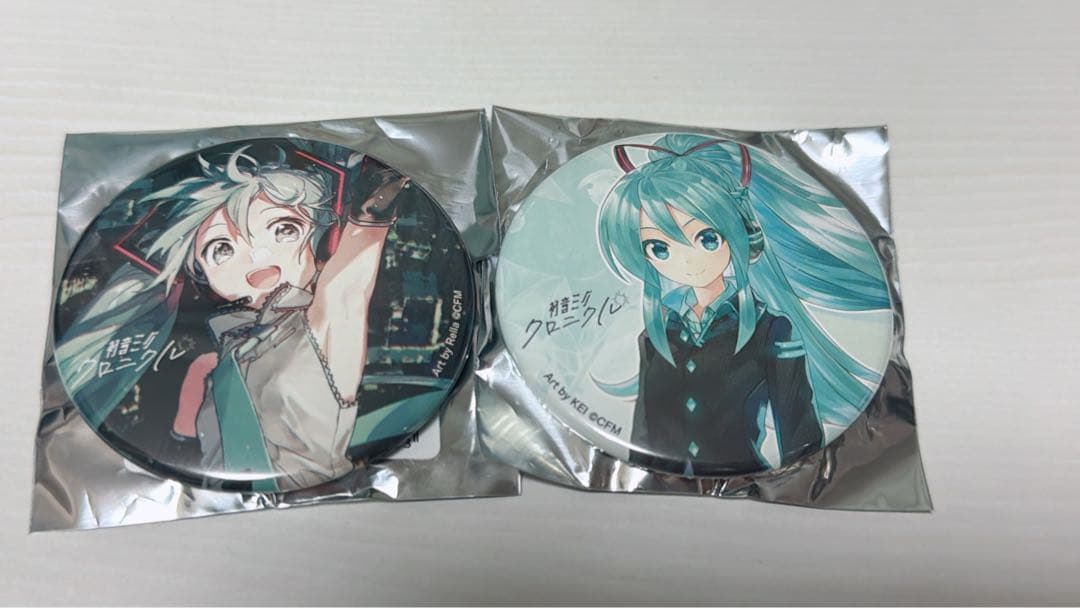初音ミク クロニクル 缶バッジ 2個セット