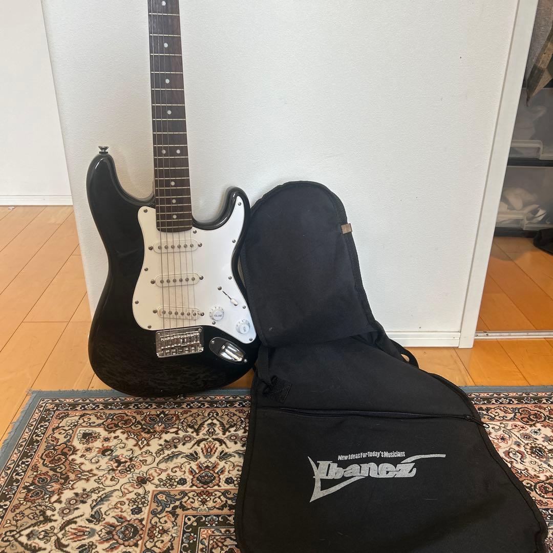 Squier Mini Stratocaster ブラック&ソフトケース