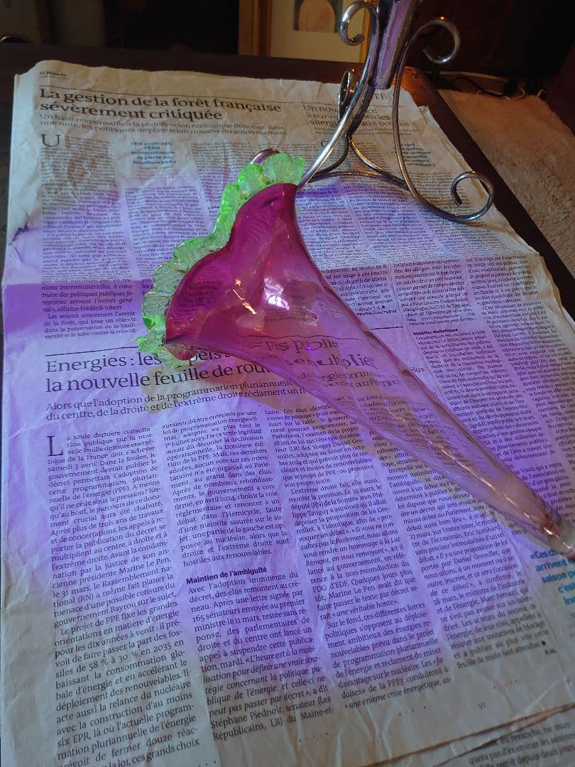 イギリス1930s'イパーン クランベリー＆ヴァセリン(ウラン)フラワーベース