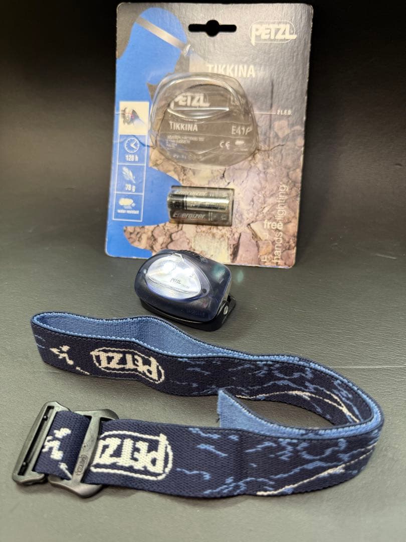 ペルツ　PETZL ヘッドライト