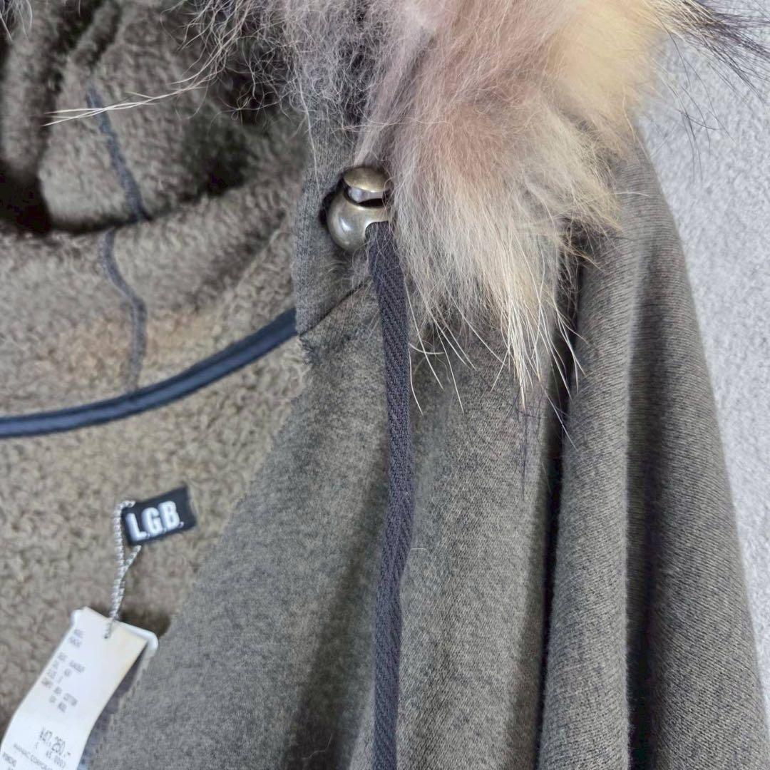 新品 L.G.B. NWT ラクーンファー ポンチョ ケープ フード パーカー