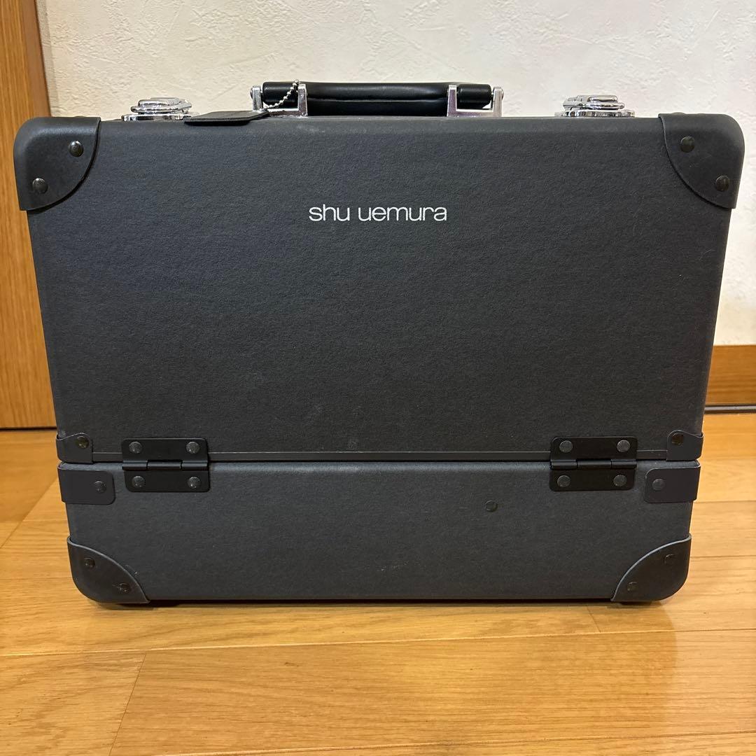 shu uemura シュウウエムラ　オリジナル　メイクアップ　ボックス