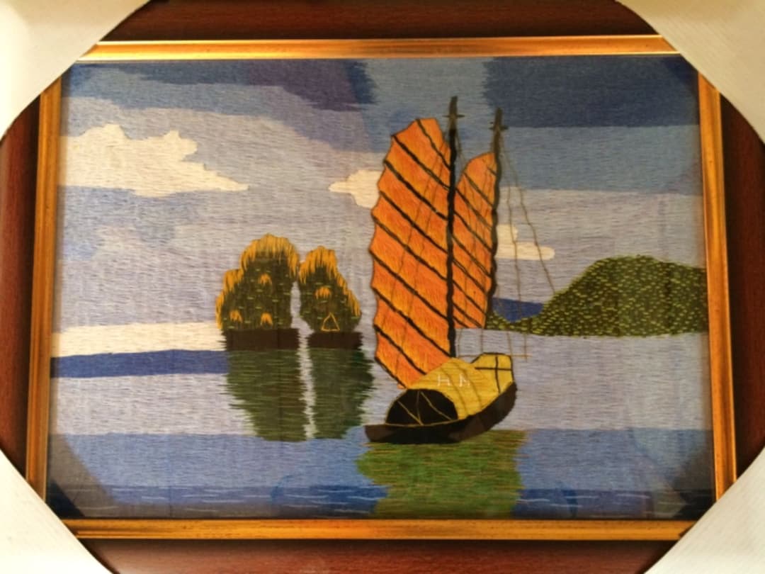 ベトナムで購入した刺繍の絵。