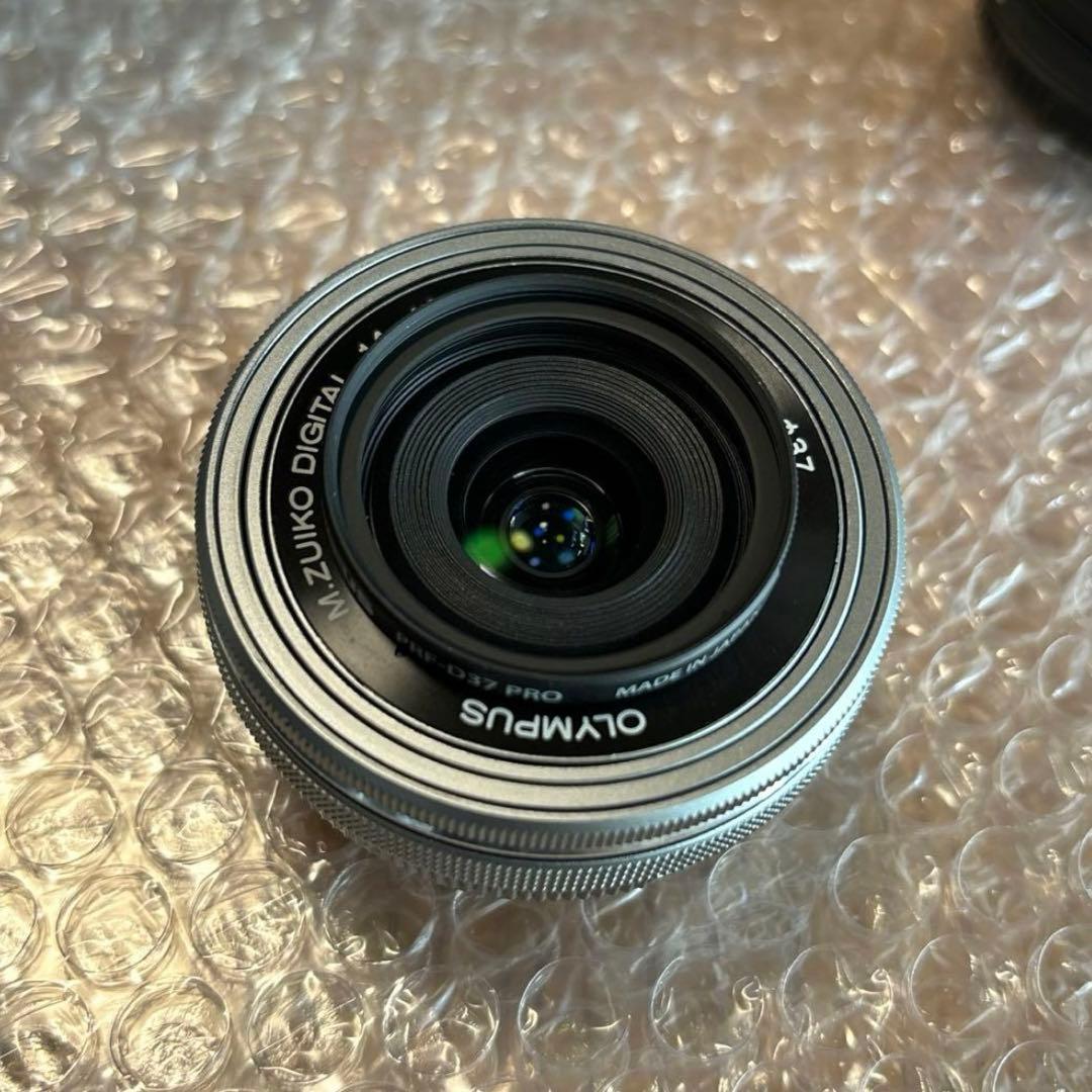 OM-D E-M10 Mark ||| EZ ダブルズームキット シルバー