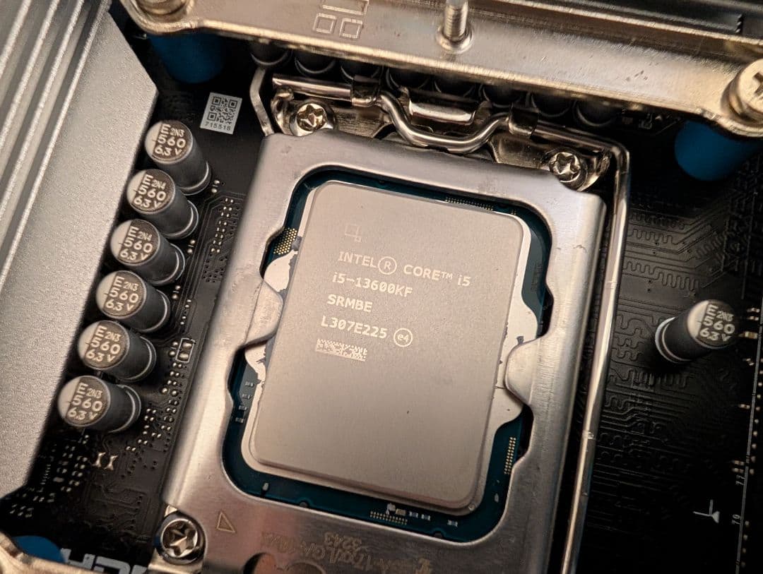 MSI B760Iマザー + i5-13600kf + 64GBメモリ