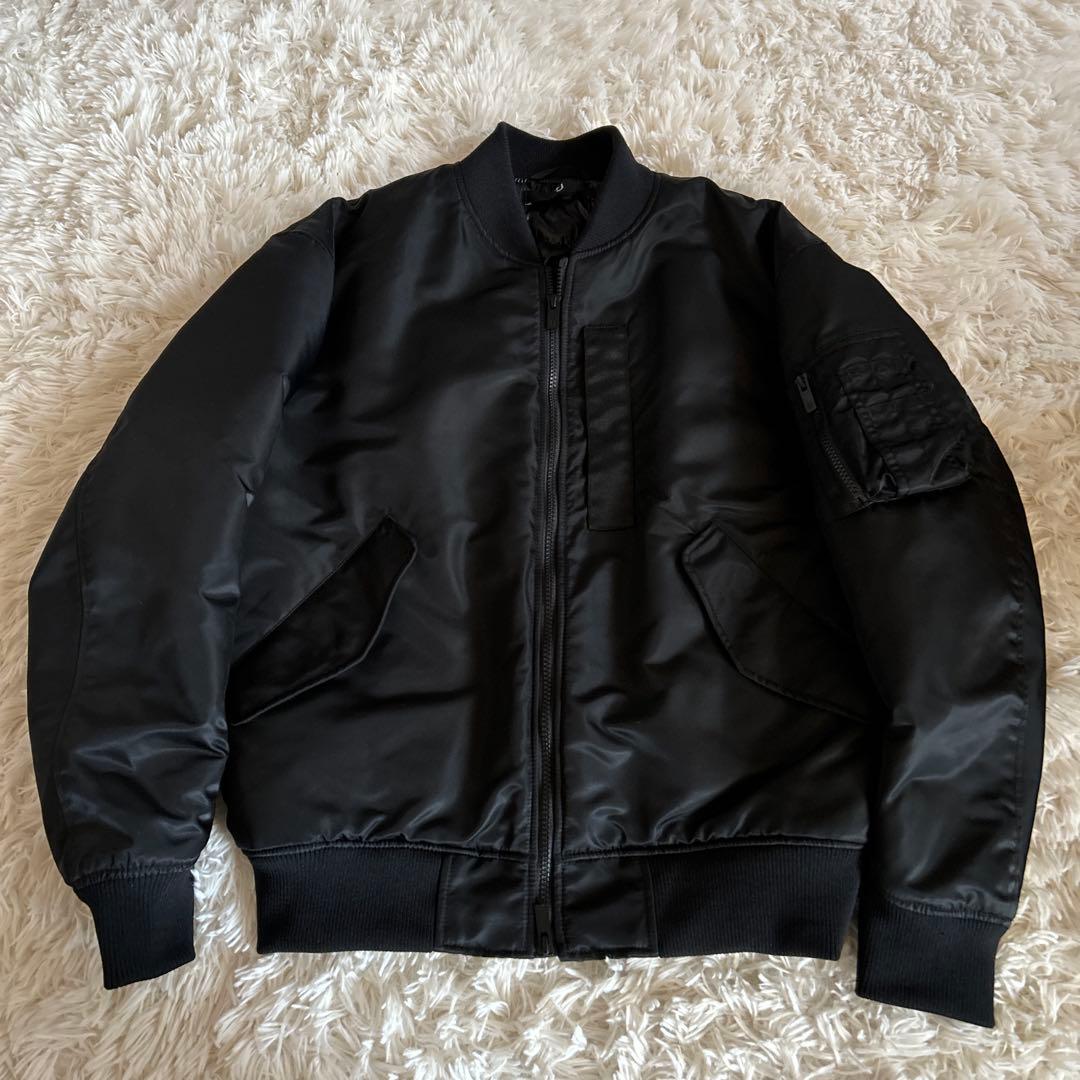 【美品】ユニクロ +J ハイブリッドダウンオーバーサイズMA-1ブルゾン