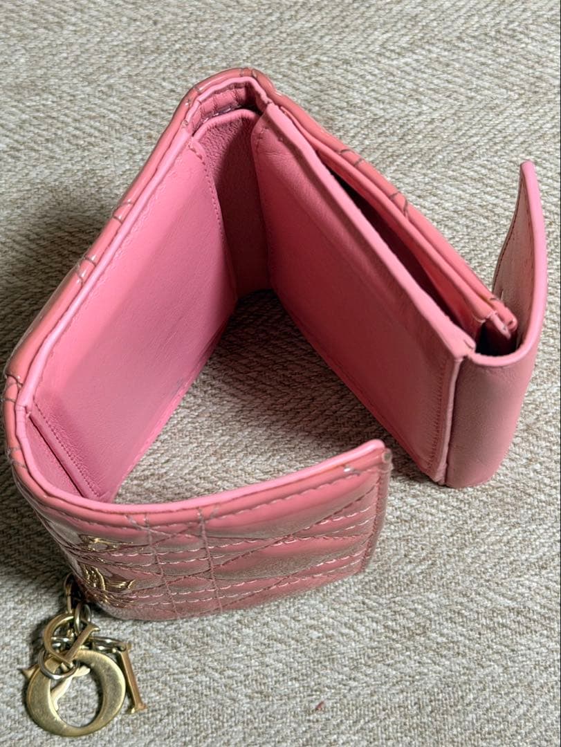 Dior ピンク 三つ折り財布 保存袋付き